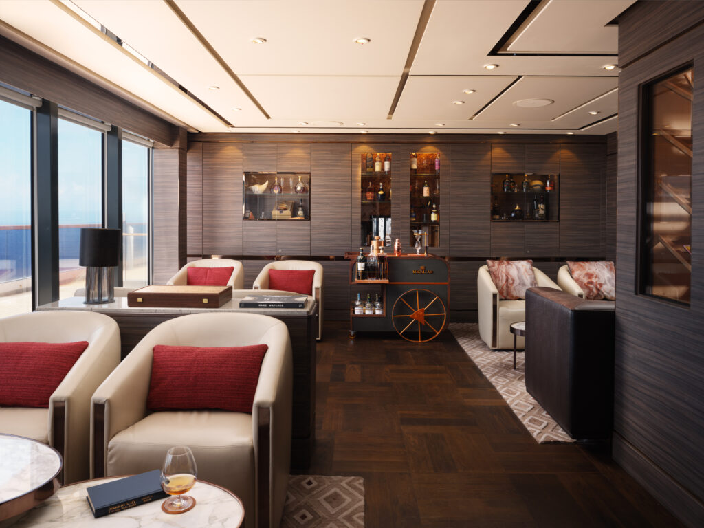 The Ritz Carlton Yacht Collection, Cocktail Lounge