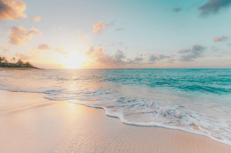 Best Luxury Hotels in Turks and Caicos: 7 Top Resorts